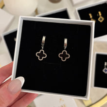 Load image into Gallery viewer, Liana Earrings
